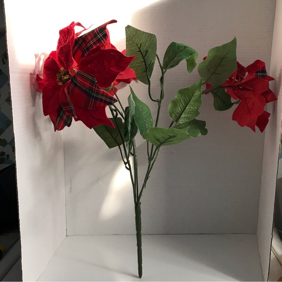 Red silk poinsettia foliage for indoor or outdoor holiday decoration - Picture 8 of 13